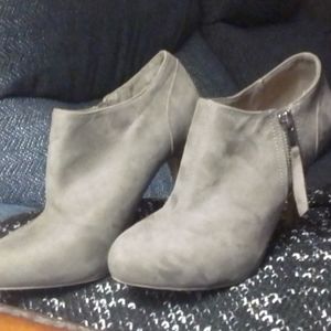 Forever 21 high heels side zip booties